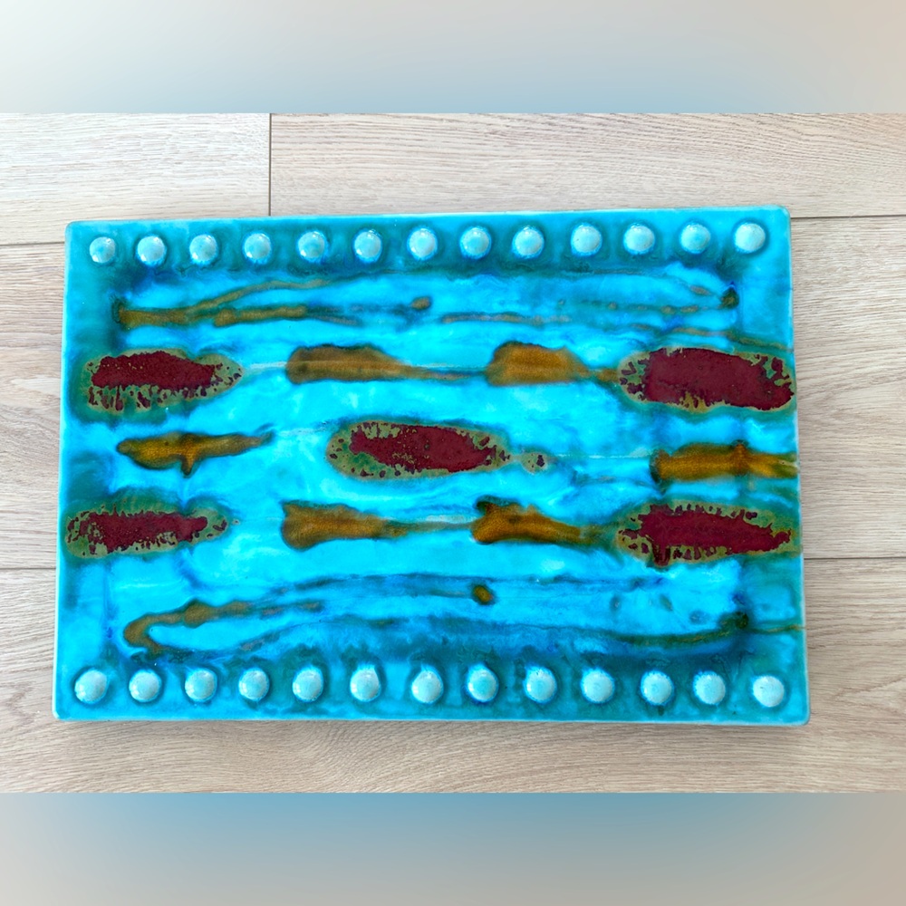 Limited Edition Vintage 👌🏼RARE 💫 Blue and Red Ceramic Tray